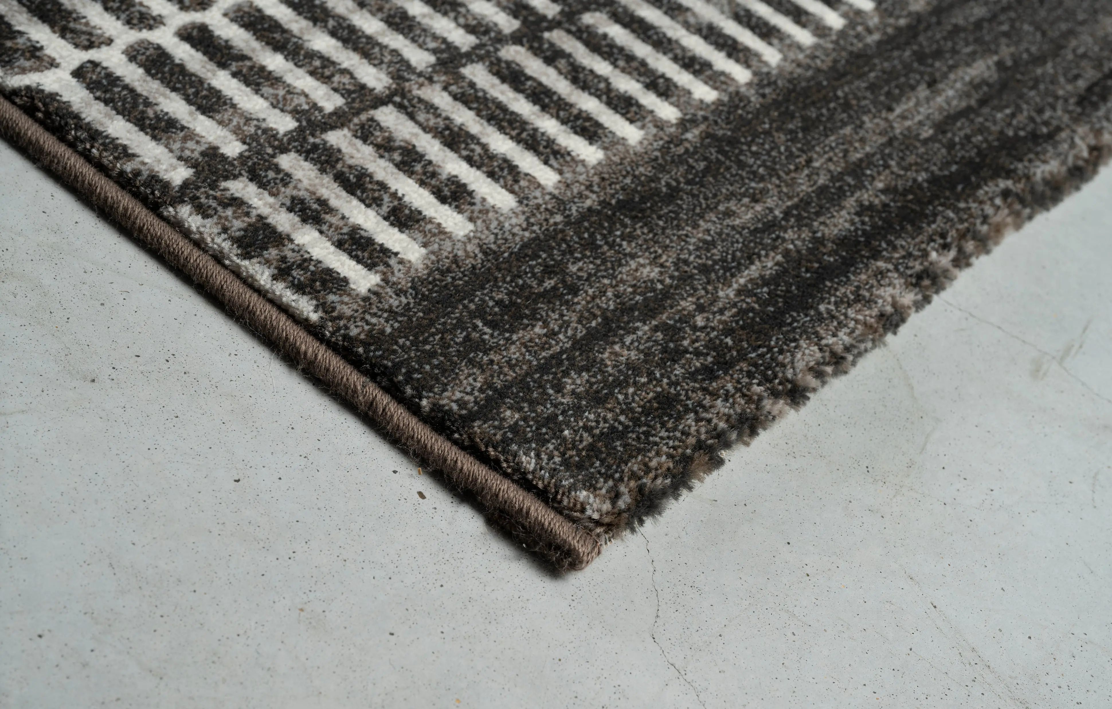 6469 Essentials Rug - Image 2