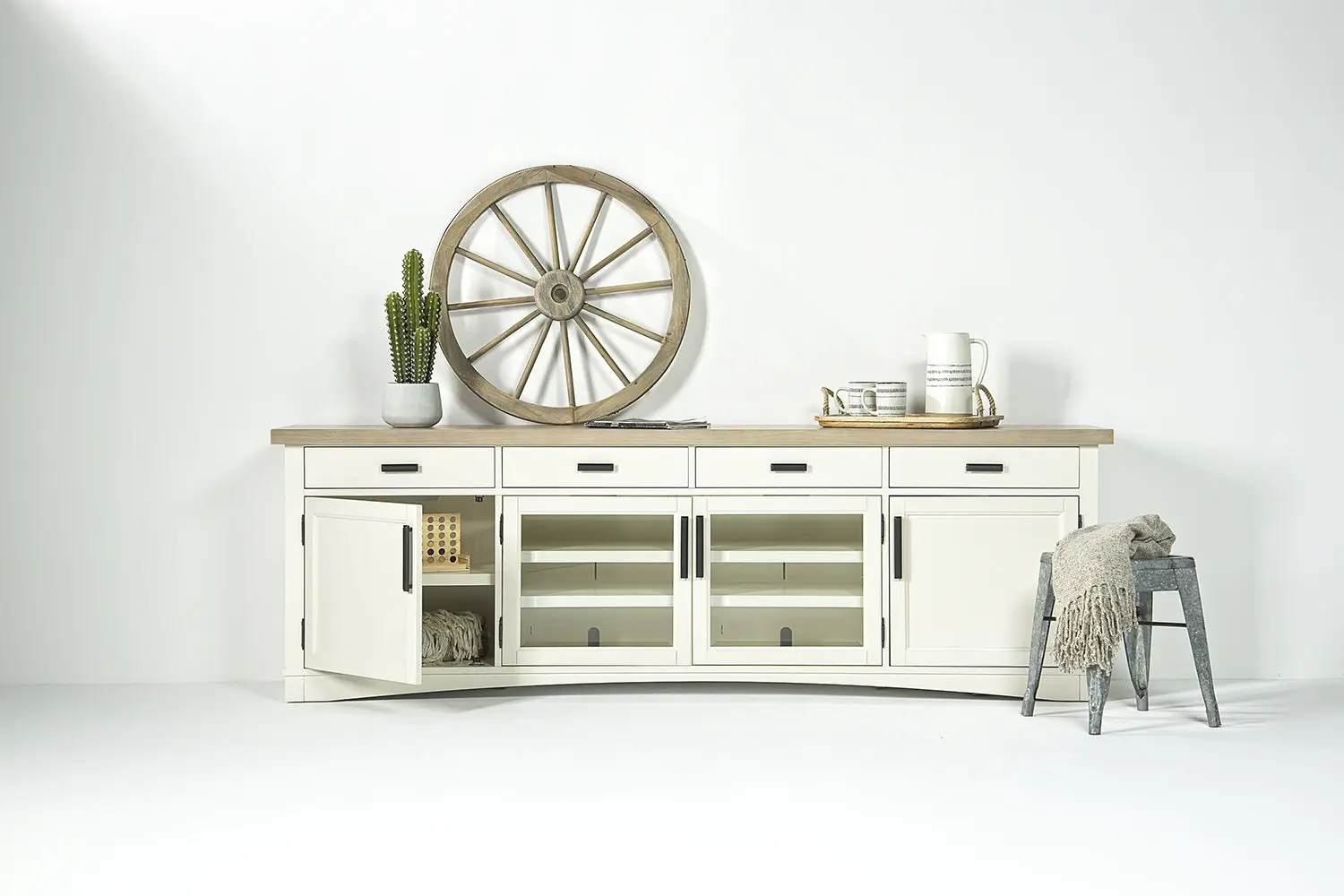 Americana Media Console - Image 19