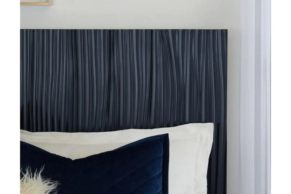 Argento Panel Bed - Image 47