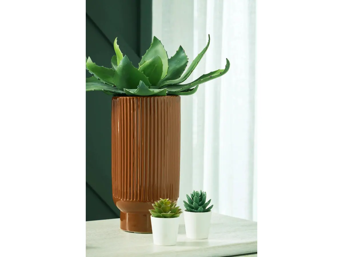 Avalyah Vase - Image 10