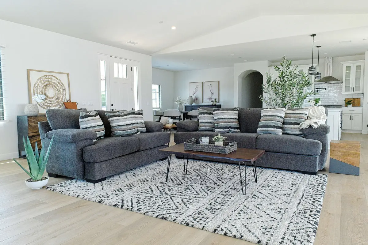 Bermuda Large Sofa - Image 12