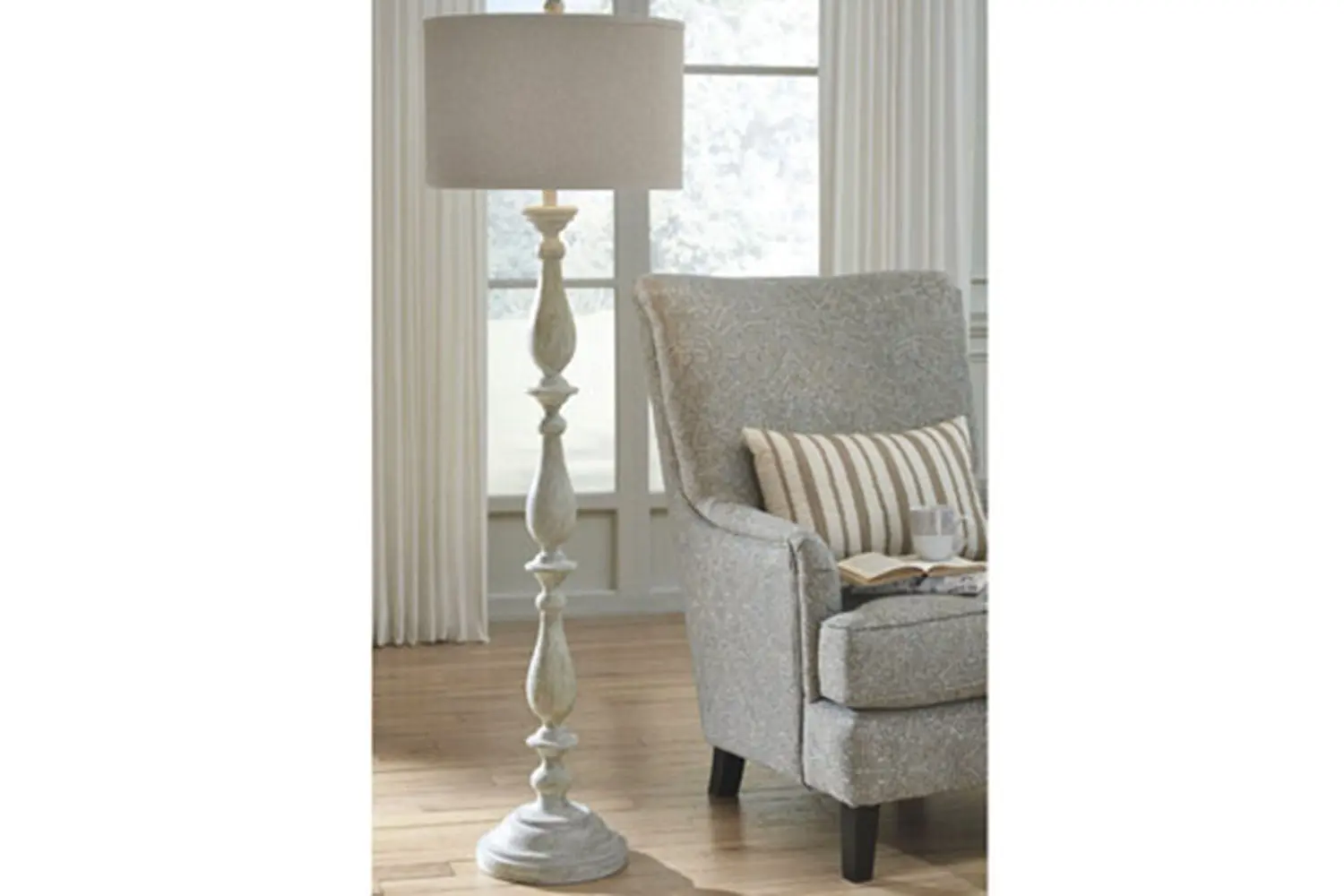 Bernadate Lamp - Image 3