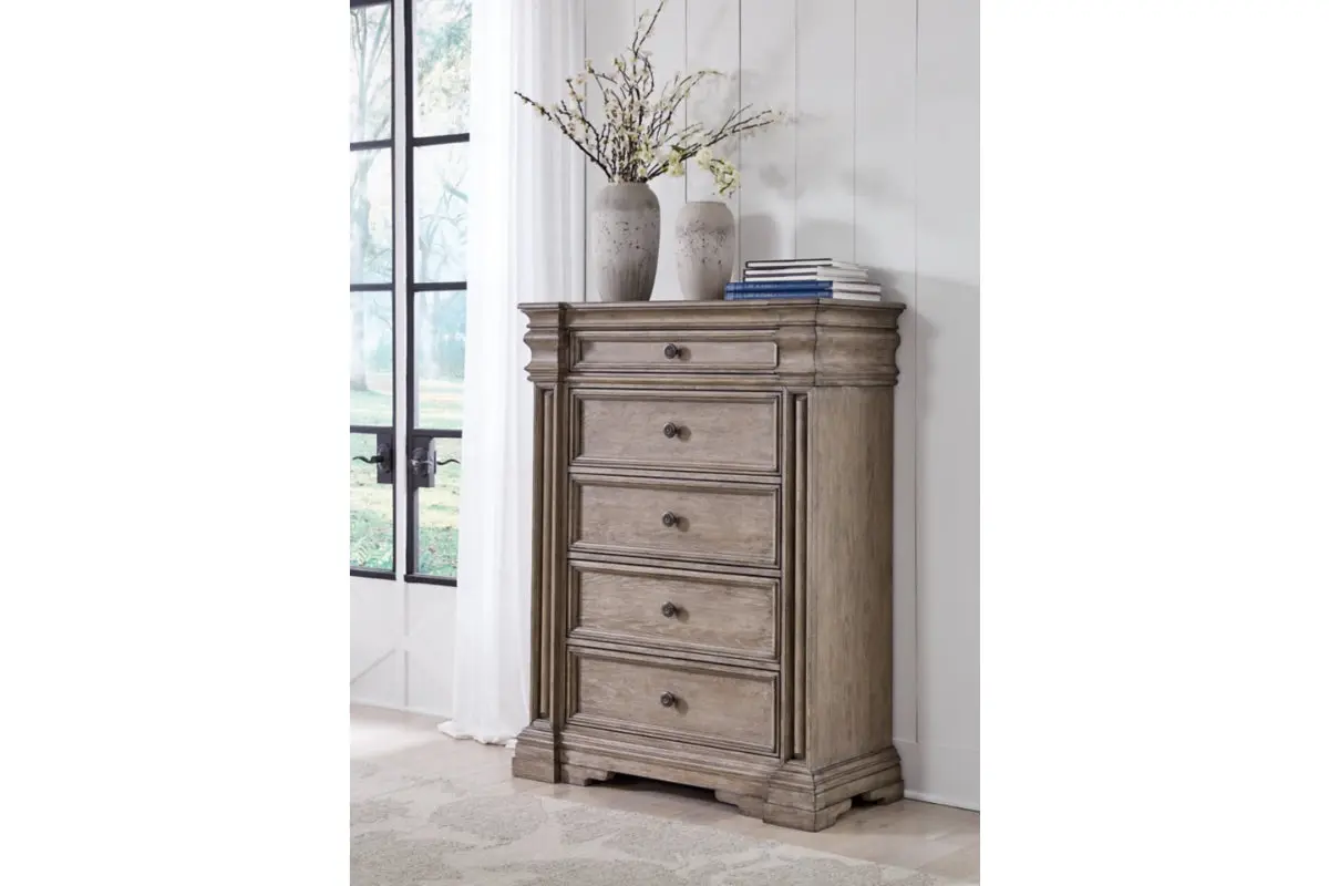 Blairhurst Chest - Image 6