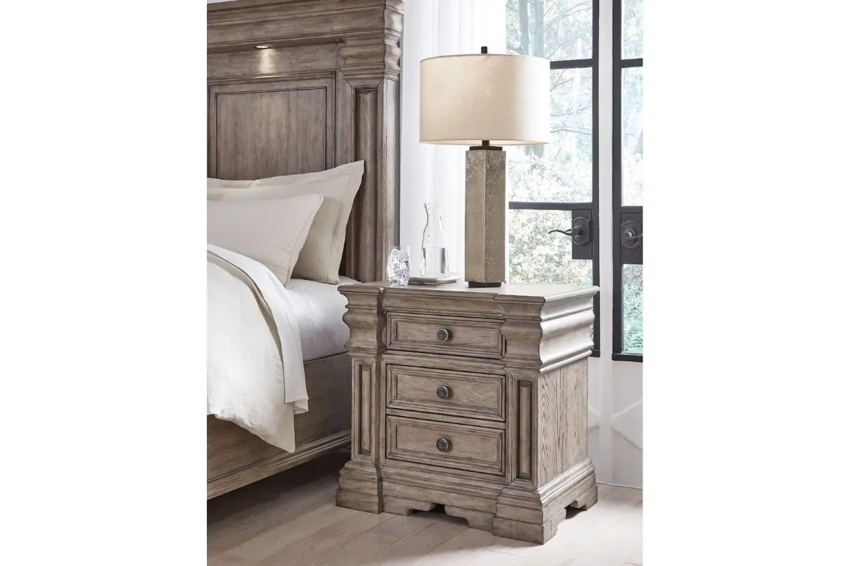 Blairhurst Nightstand - Image 9