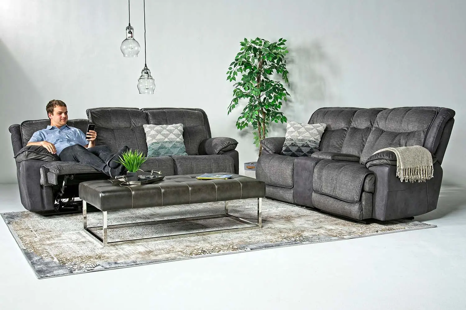 Bubba Reclining Loveseat - Image 7