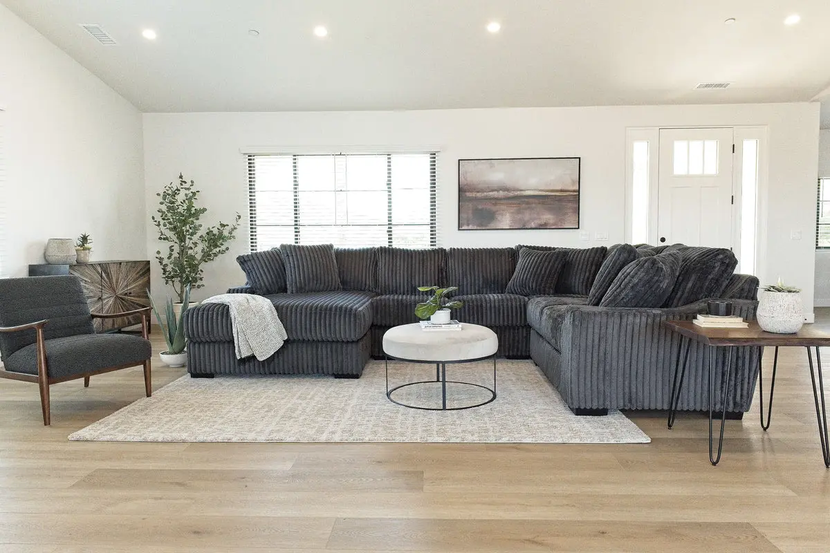 Casper Tux Loveseat Chaise Sectional - Image 25