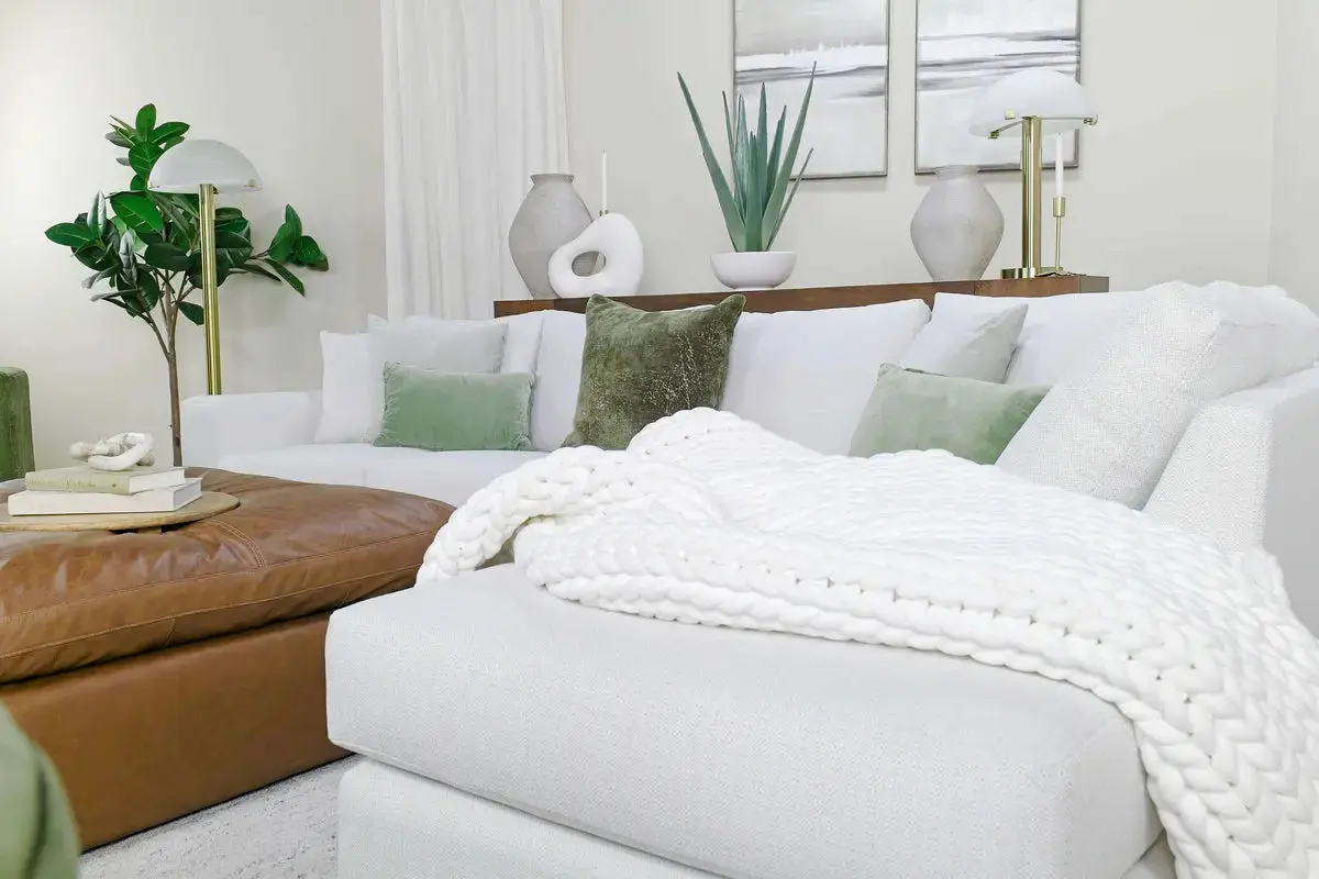 Dennon Sofa Chaise Sectional - Image 22