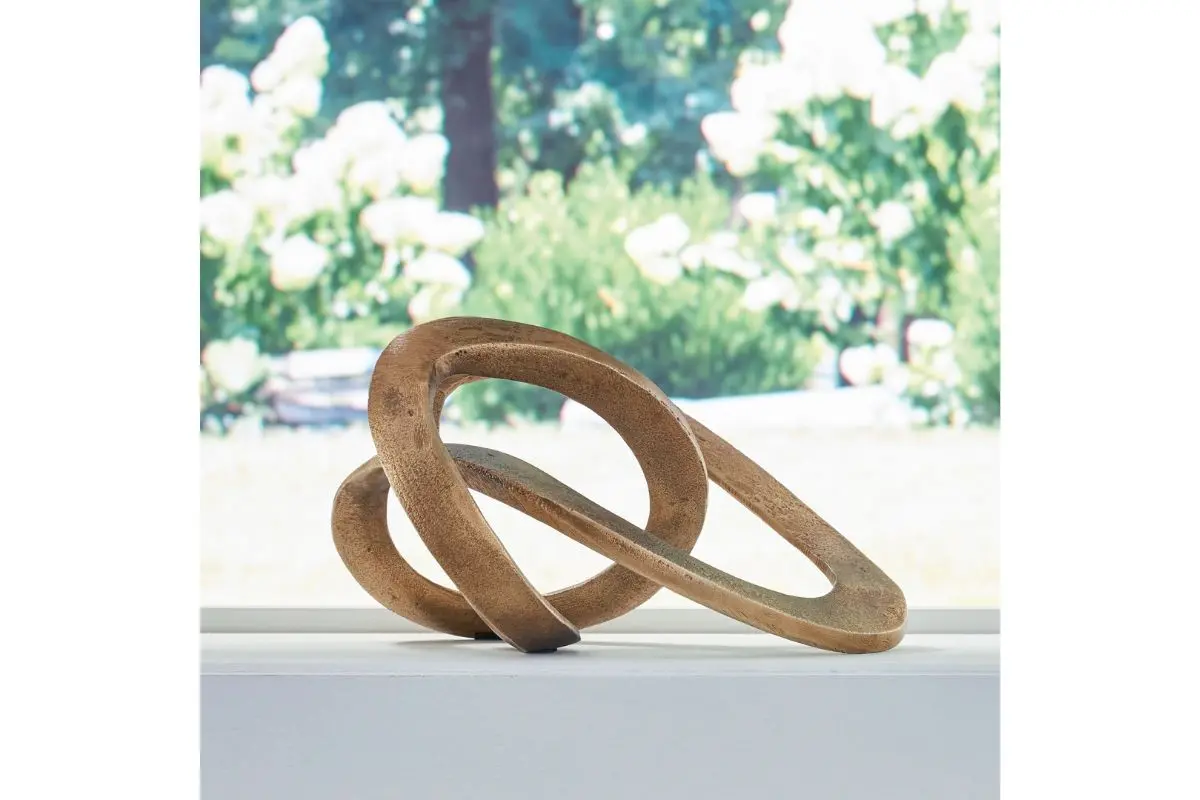 Dunnruck Sculpture - Image 4