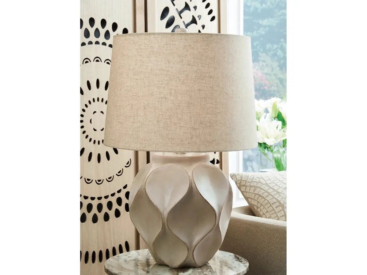 Edselham Lamp - Image 3
