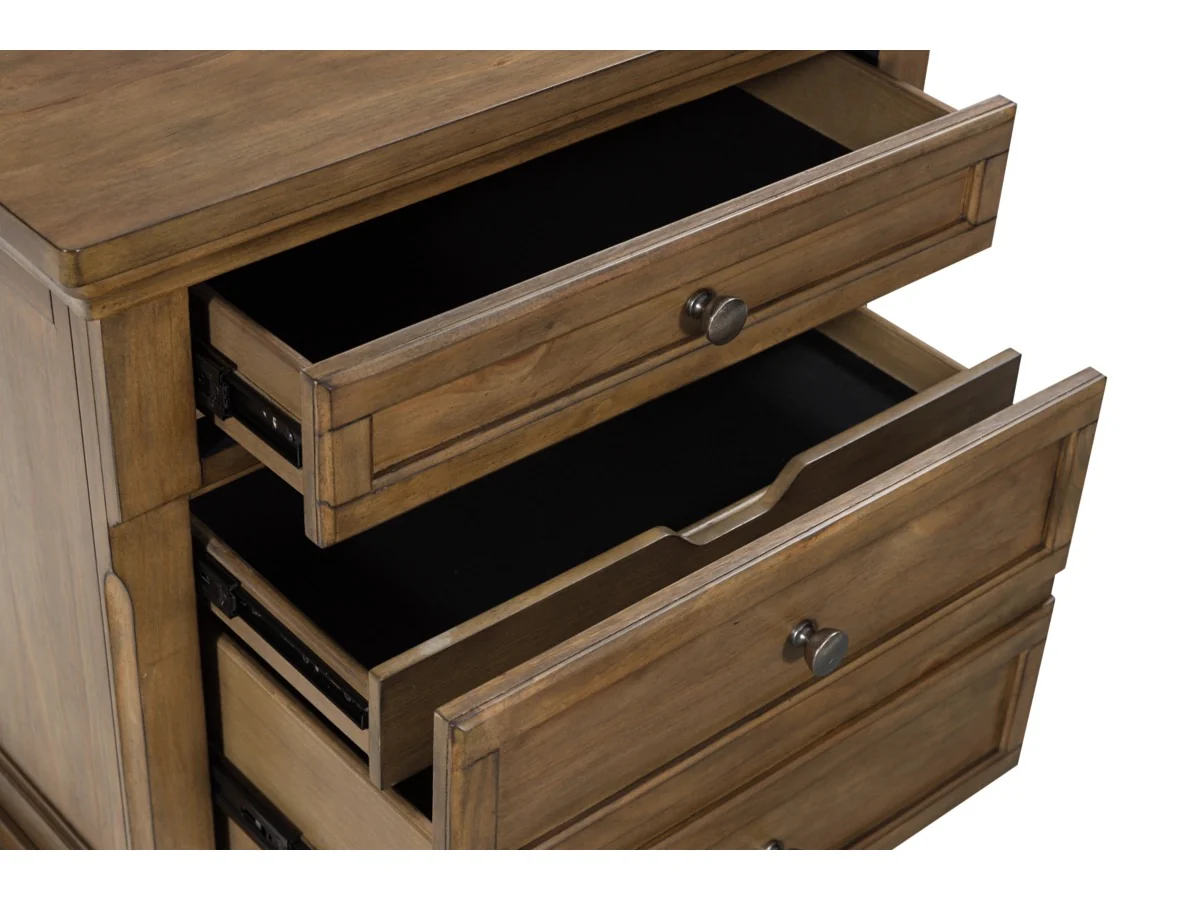 Feddinger Nightstand - Image 3