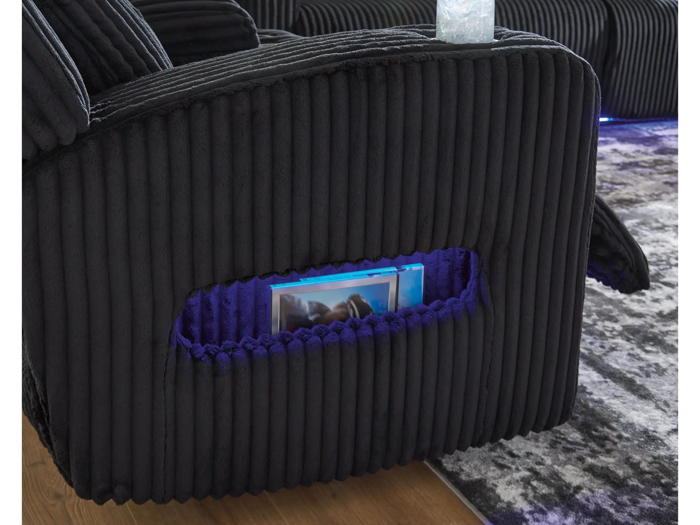 Forest Lake 2 Power Sofa - Image 14