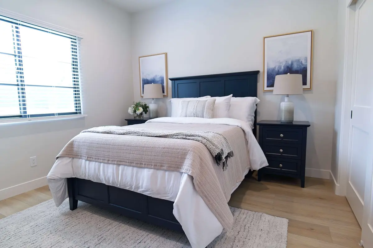 Grace Panel Bed & Dresser & Mirror & Nightstand - Image 159