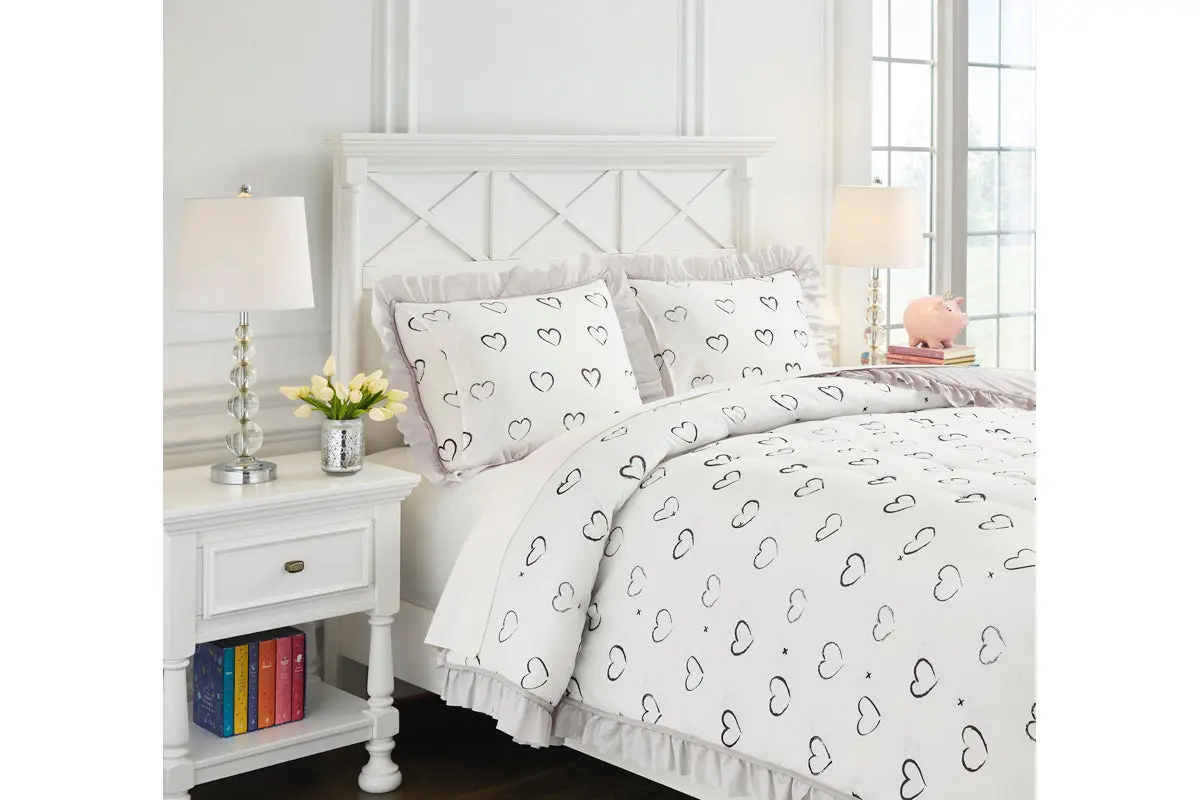 Hartlen Comforter Set - Image 8