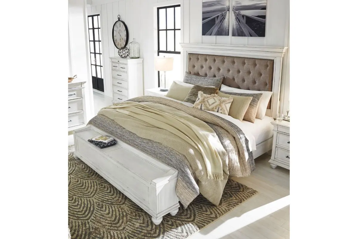 Kanwyn Upholstered Panel Bed With Storage - Image 4