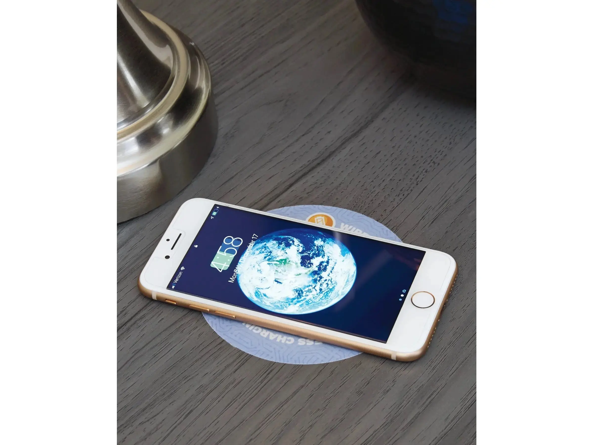 Lodanna Nightstand - Image 3