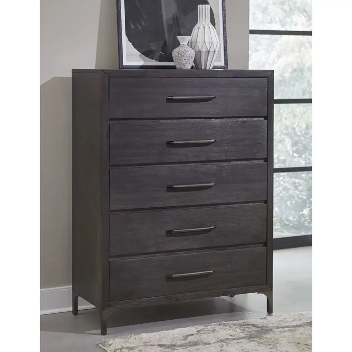 Lucerne Chest