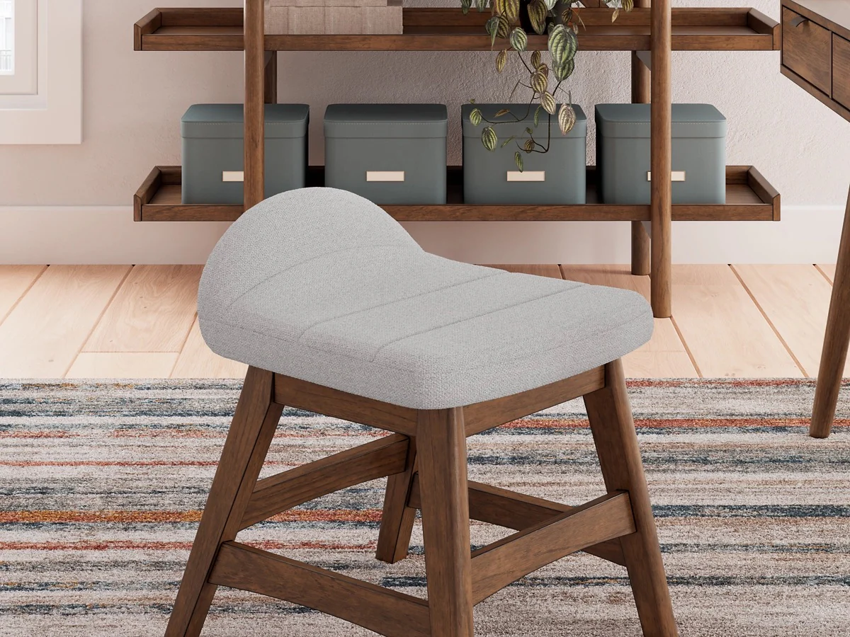 Lyncott Desk Chair - Image 6