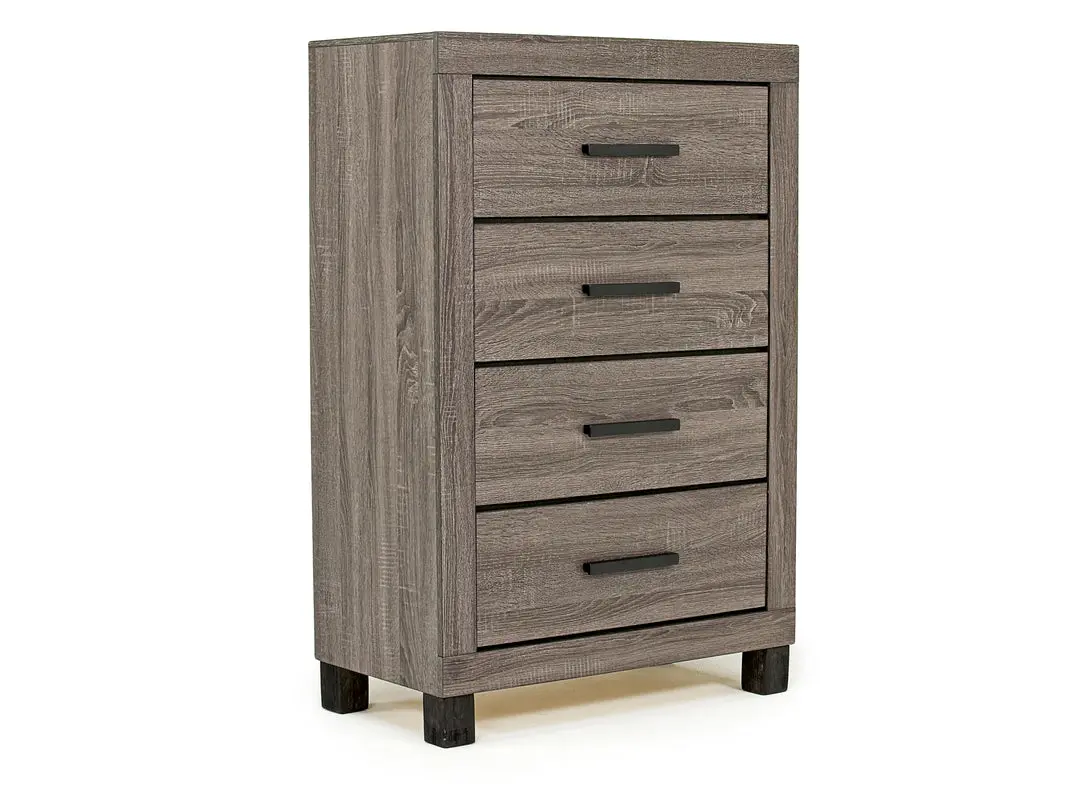 Naialyn Chest