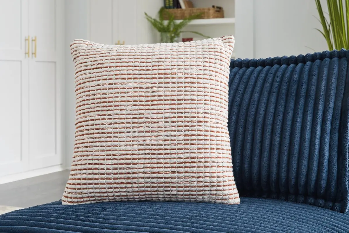 Nashlin Accent Pillow - Image 3