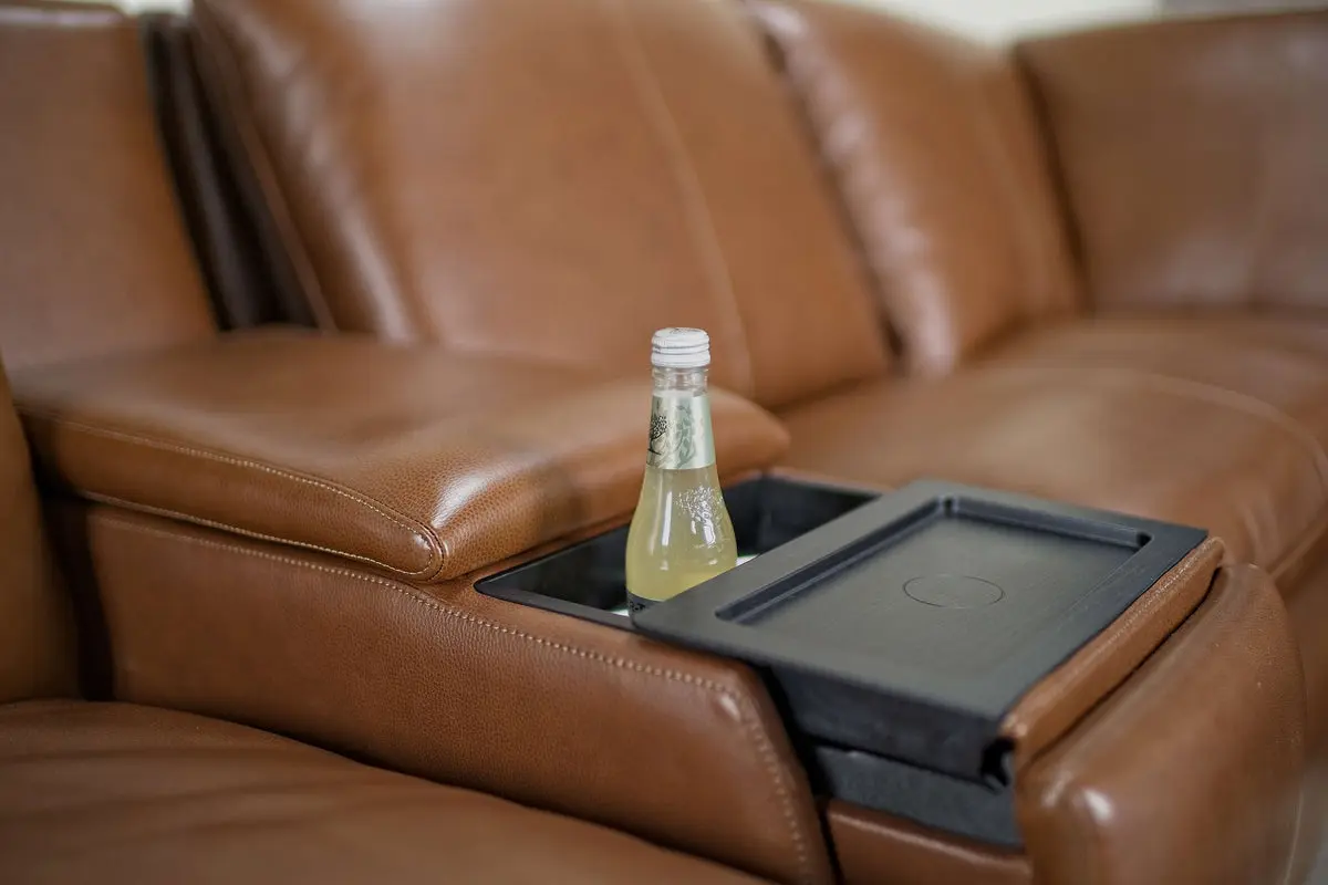 Paradise Ls 2 Power Console Loveseat - Image 7