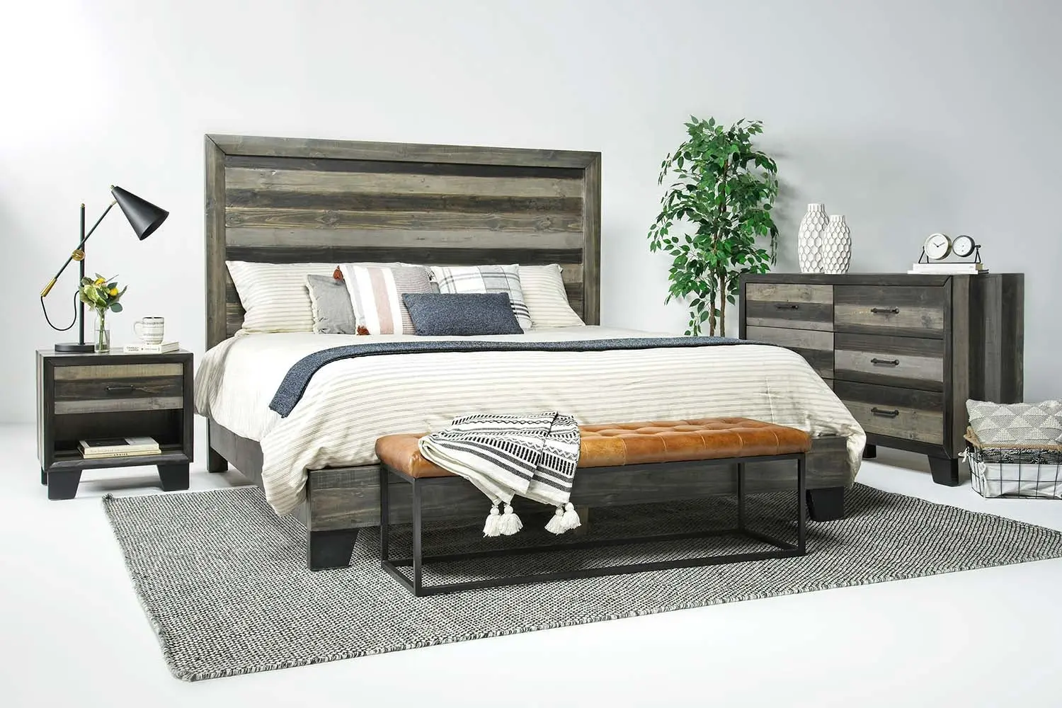 Salida Dresser - Image 5
