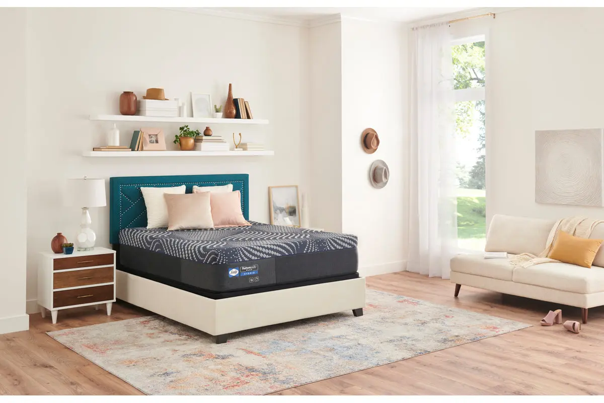 Sealy 13.5 Inch Brenham Soft Hybrid Mattress - Image 10