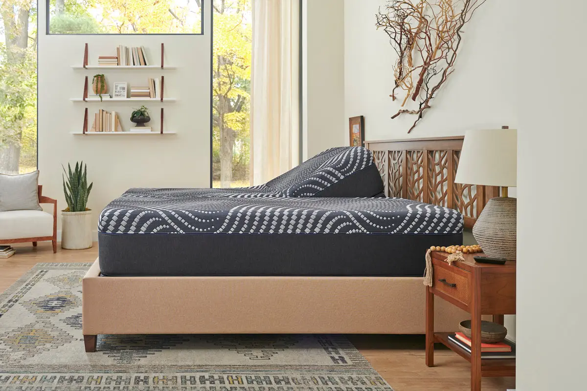 Sealy 14 Inch High Point Soft Hybrid Mattress - Image 34