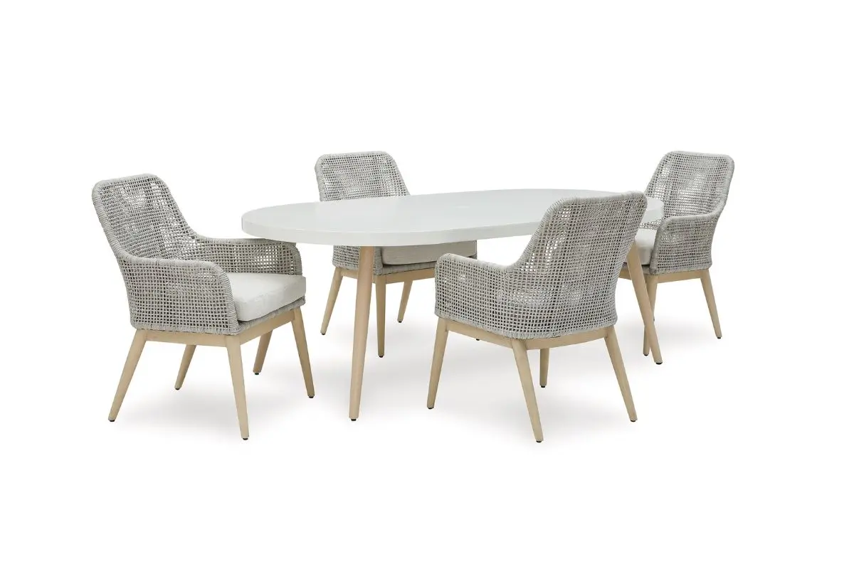Seton Creek Outdoor Oval Dining Table & 4 Chairs