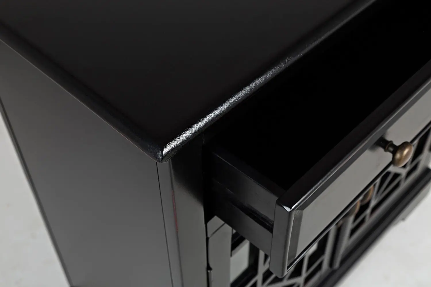 Skyy Media Console - Image 26