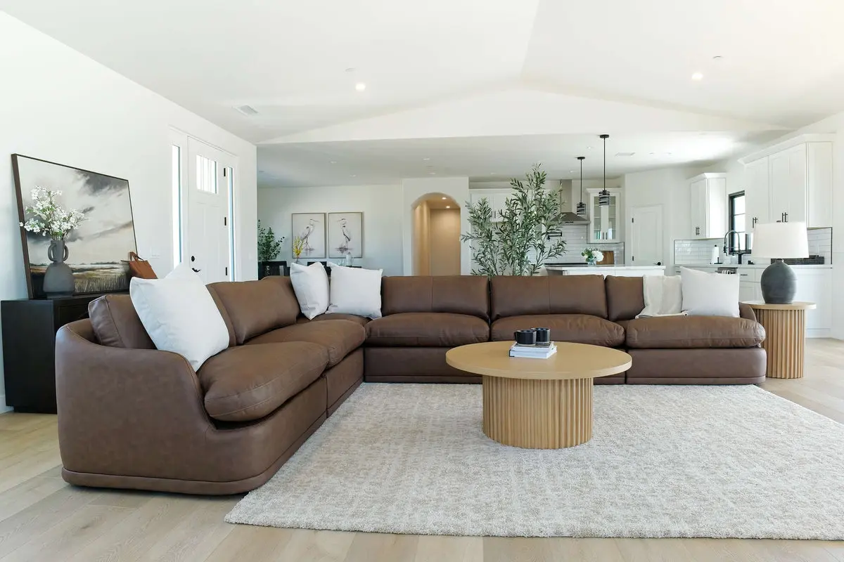 Stratus 6 Piece Sectional - Image 3