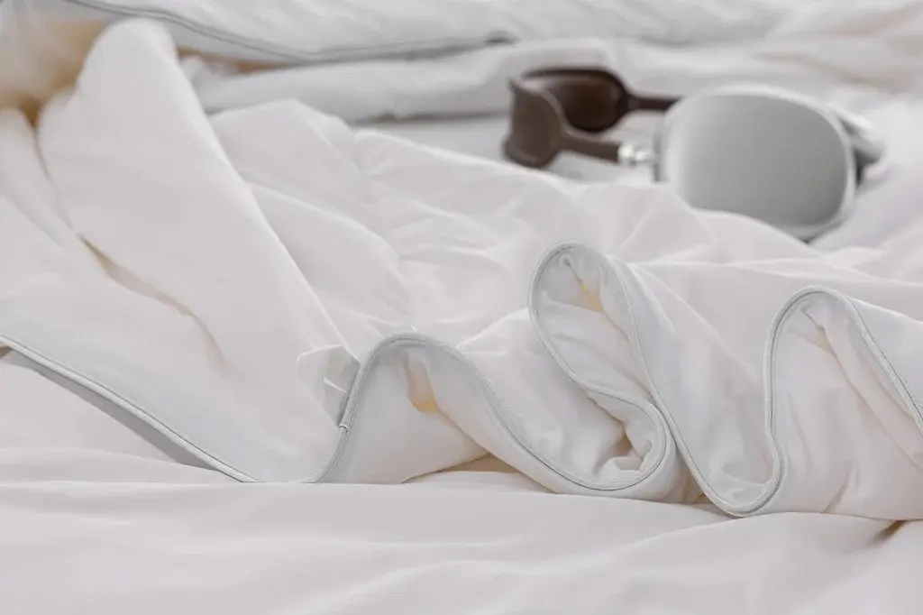 Super Cooling Coverlet - Image 6