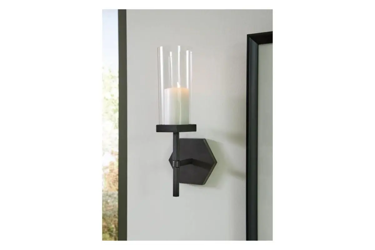 Teelston Candleholder - Image 2