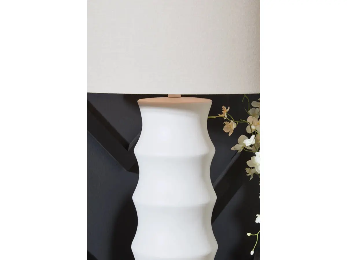 Veraleigh Lamp - Image 4