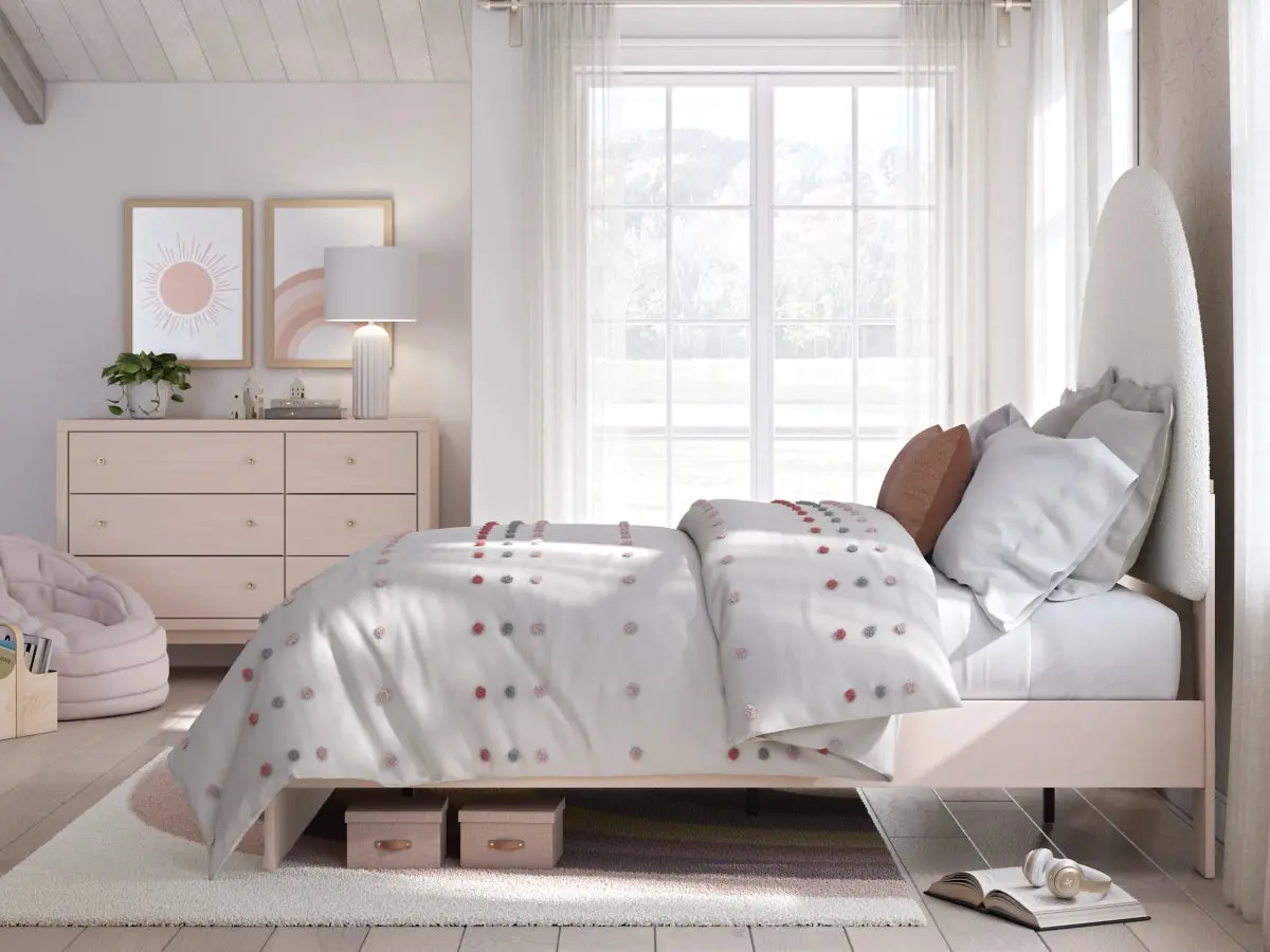 Wistenpine Panel Bed With Storage - Image 19