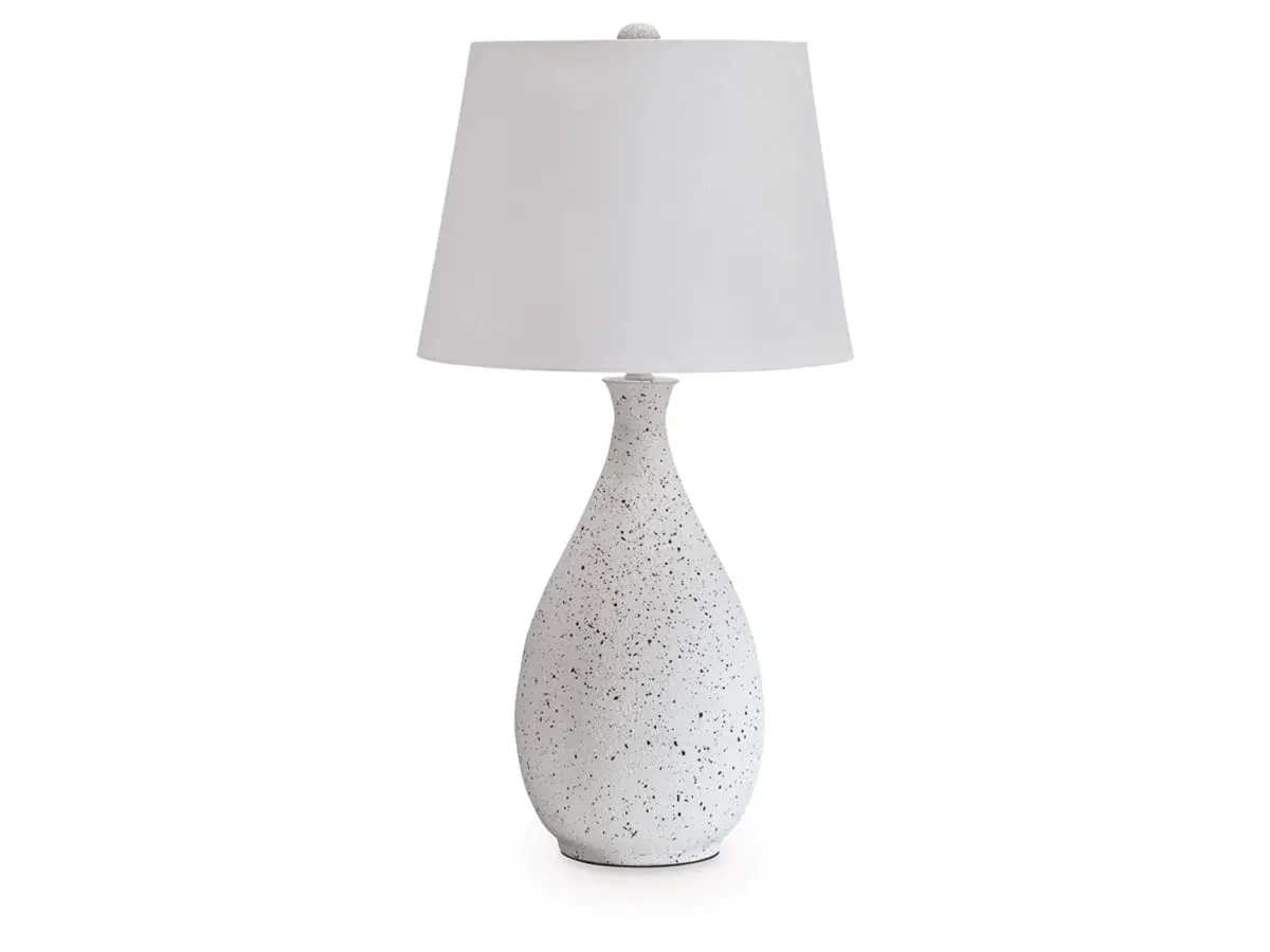 Wyattford Lamp