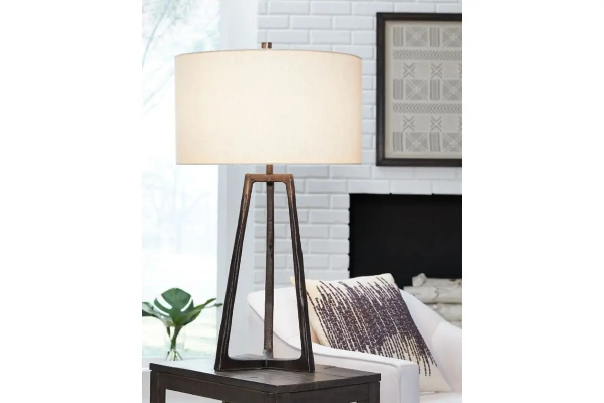 Wynlett Lamp - Image 2